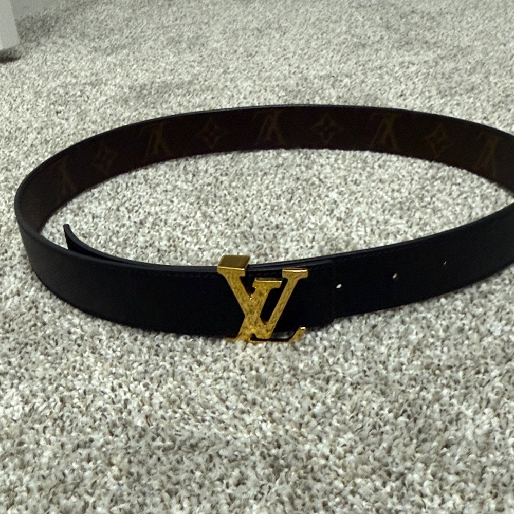 Louis Vuitton Reversible Black/Brown Monogram Belt with Gold LV Buckle